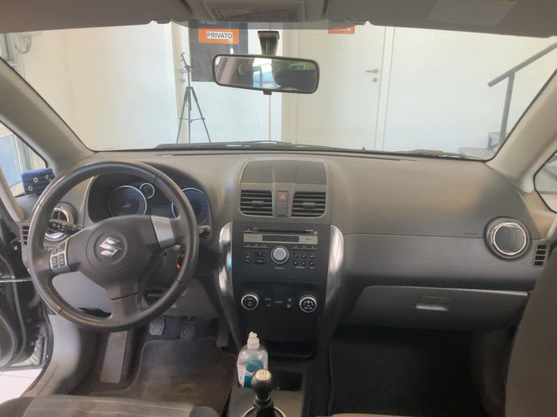 Suzuki SX4 1.6 Comfort — zdjęcie 12