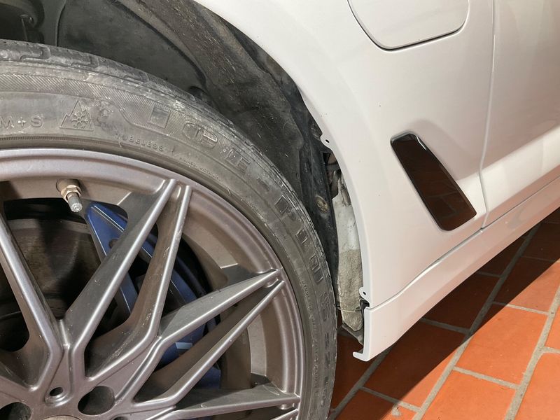 BMW 5er 545e xDrive M Sport 2021 – снимка 30