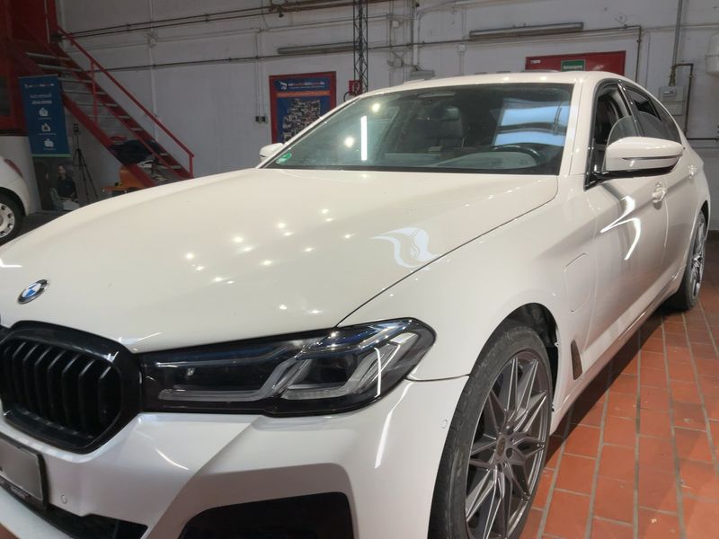 BMW 5er 545e xDrive M Sport 2021 – снимка 2