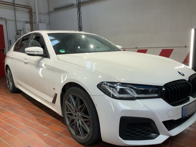 BMW 5er 545e xDrive M Sport 2021 – снимка 12
