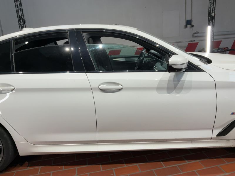 BMW 5er 545e xDrive M Sport 2021 – снимка 10