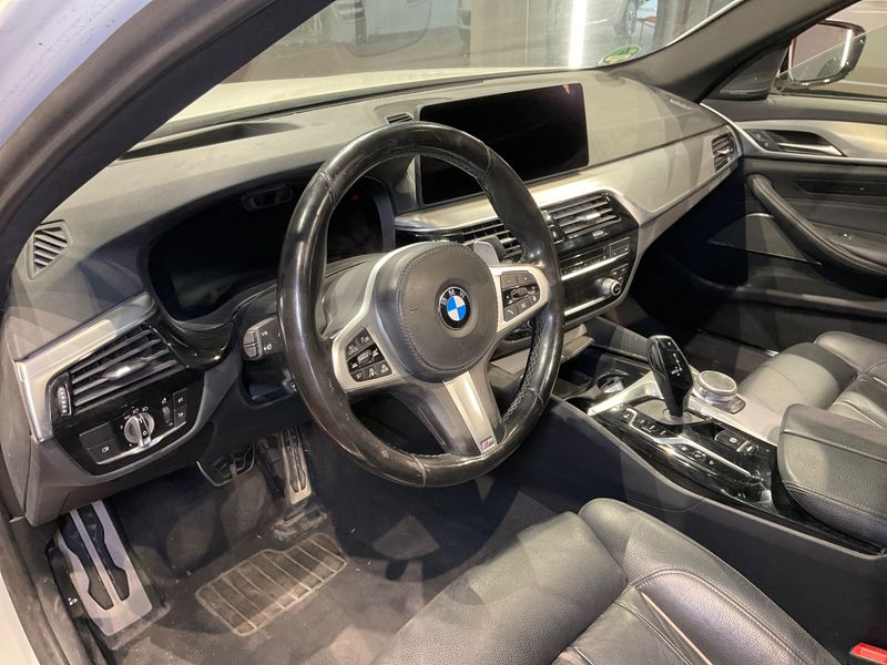 BMW 5er 545e xDrive M Sport 2021 – снимка 38