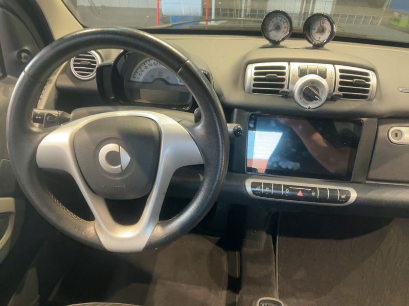 Smart fortwo 1.0 Micro Hybrid Drive pulse — zdjęcie 12