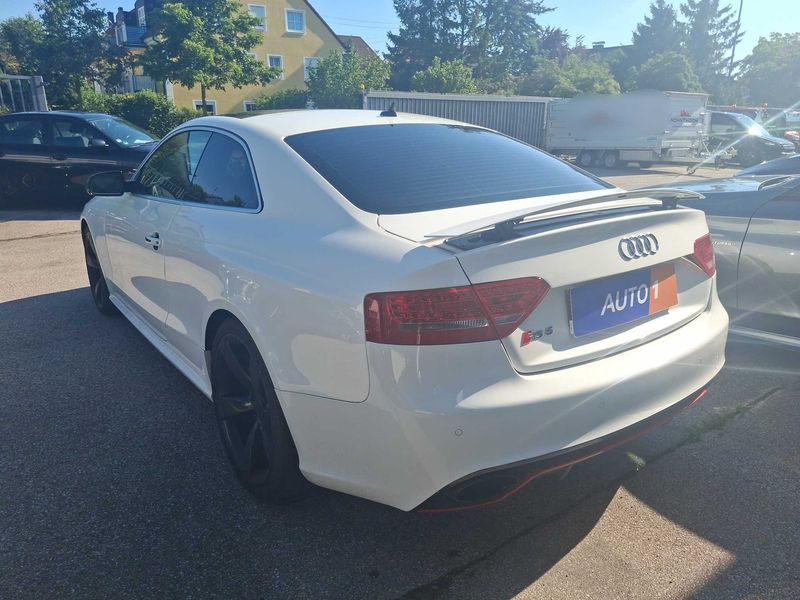 Audi RS 5 4.2 V8 FSI quattro — zdjęcie 3
