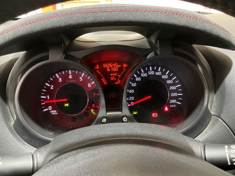 Nissan Juke 1.6 Nismo RS 4x2 30 Aniversario 2015 – снимка 18