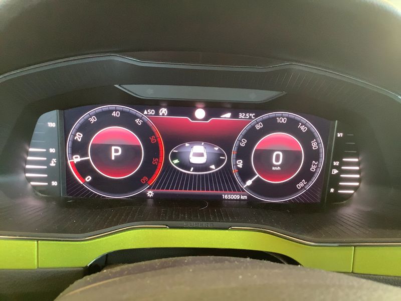 Skoda Superb 2.0 TDI SportLine — zdjęcie 13