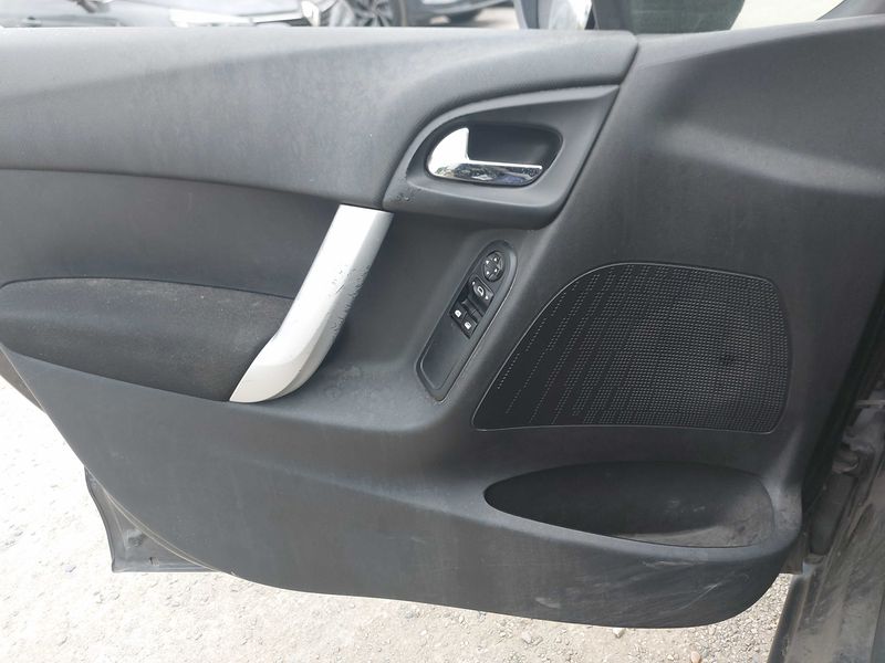 Citroen C3 1.4 HDi Confort 2011 – снимка 56