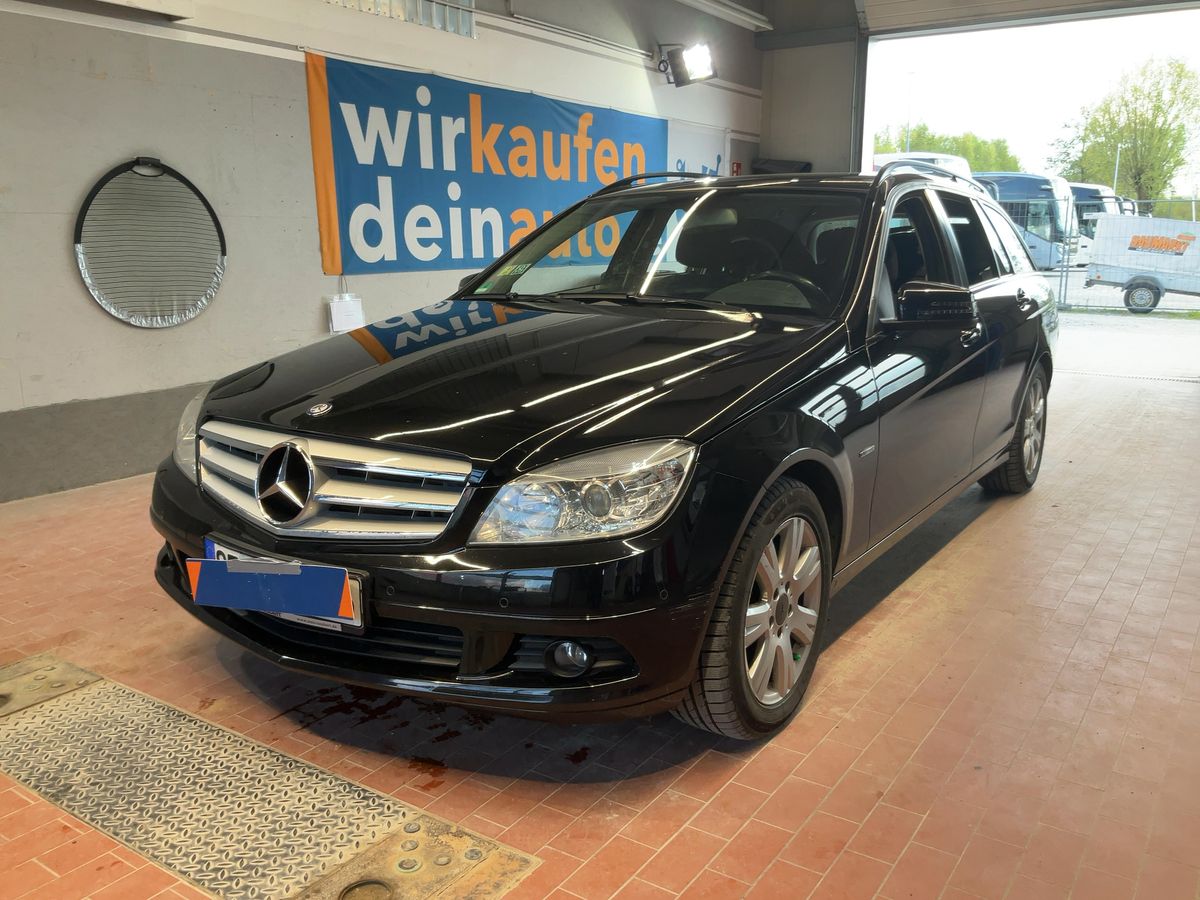Mercedes-Benz C-Klasse 2011 — photo 1