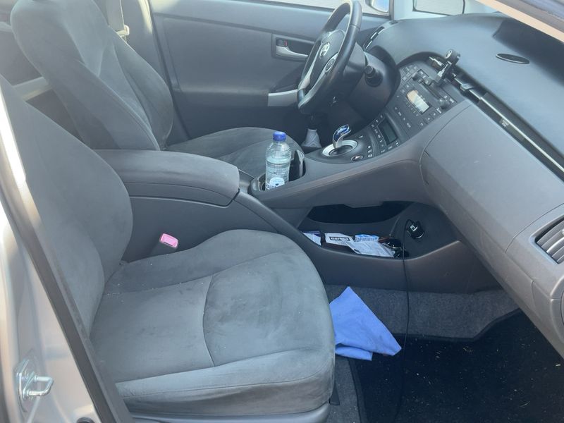 Toyota Prius 1.8 — zdjęcie 11
