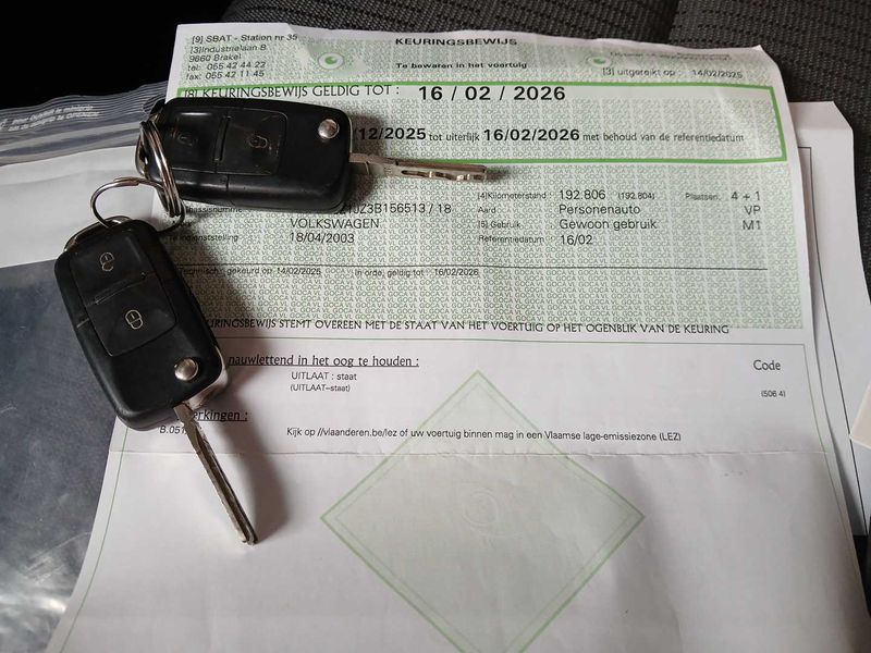 Volkswagen Golf IV 1.4 Pacific — zdjęcie 17