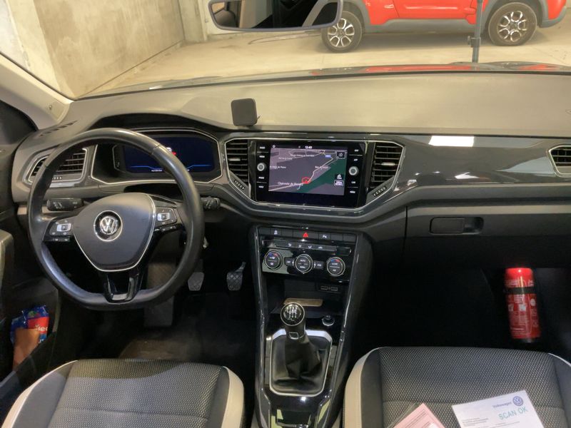 Volkswagen T-Roc 2.0 TDI Sport — zdjęcie 12