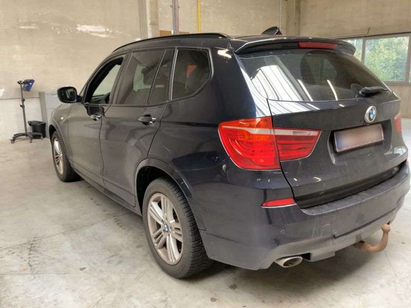 BMW X3 xDrive 20d — zdjęcie 3