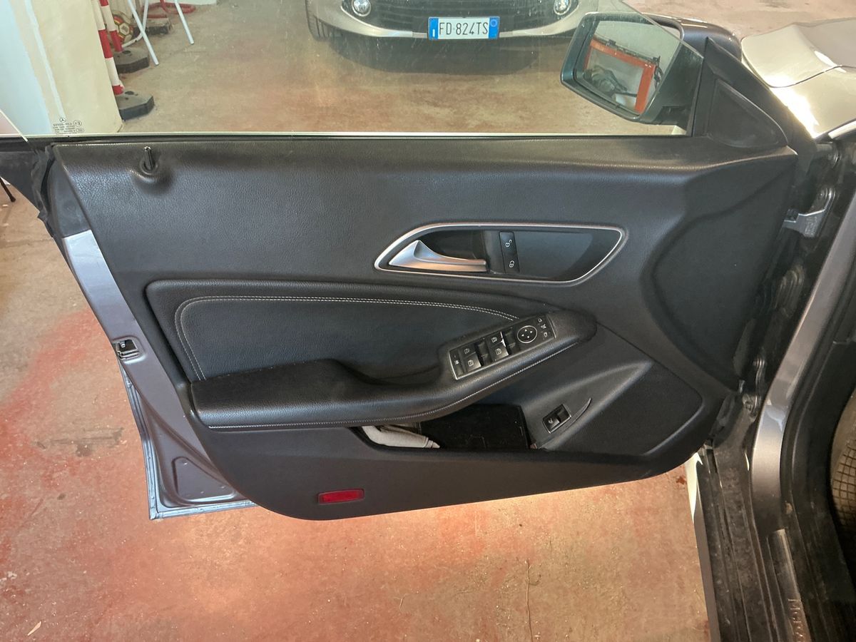 Mercedes-Benz CLA-Klasse 2018 — photo 37