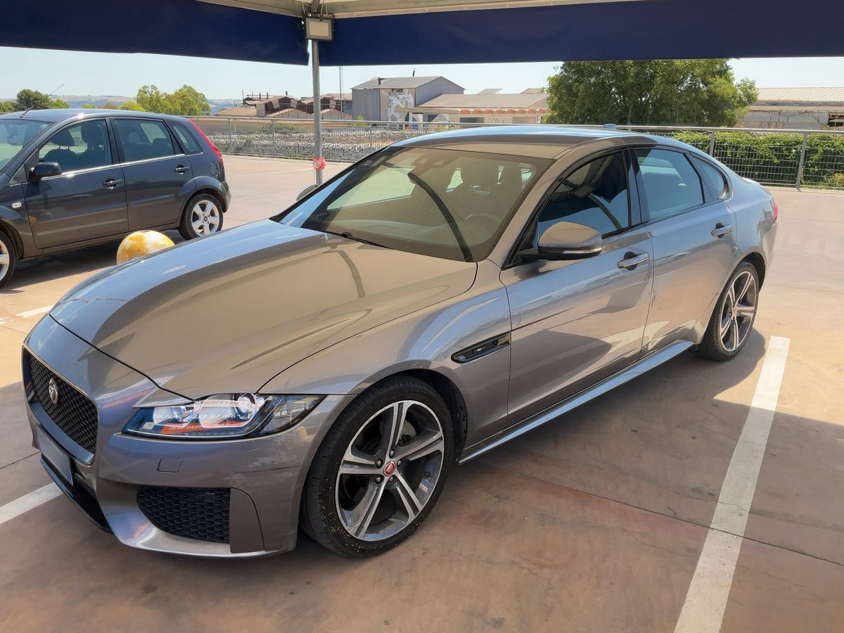 Jaguar XF 2020