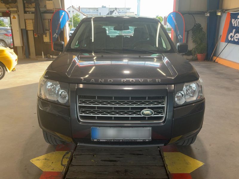 Land Rover Freelander 2.2 Td4 XE Limited Edition — zdjęcie 9