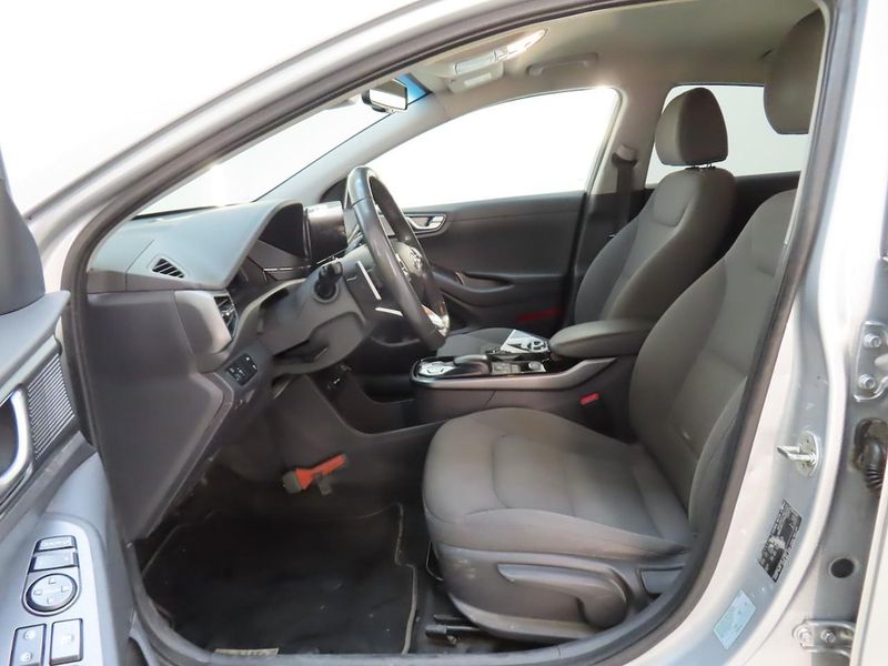 Hyundai IONIQ electric drive 100 kW Advantage — zdjęcie 6