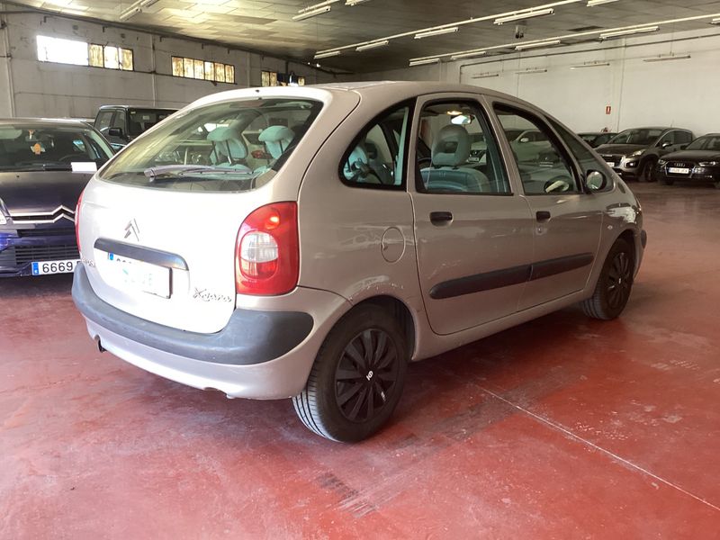 Citroen Xsara Picasso 2.0 HDi X — zdjęcie 2