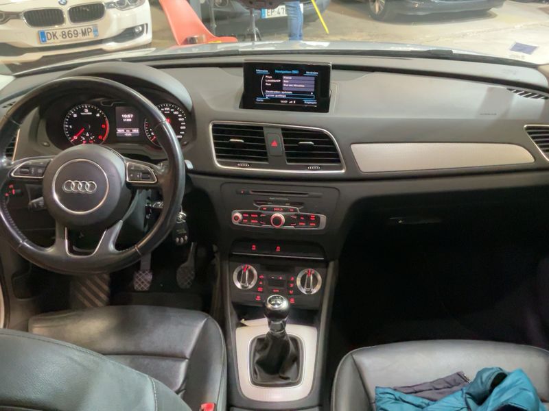 Audi Q3 2.0 TDI Ambition Luxe — zdjęcie 12