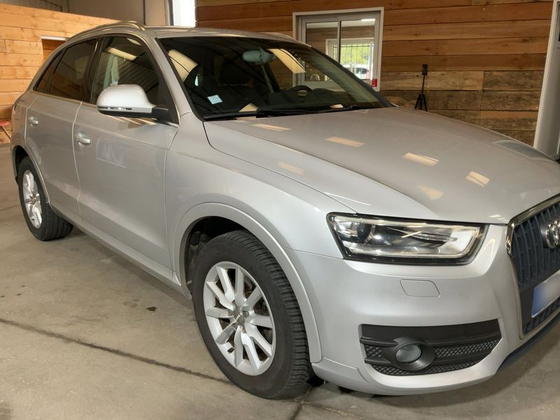 Audi Q3 2.0 TDI Ambition Luxe — zdjęcie 8