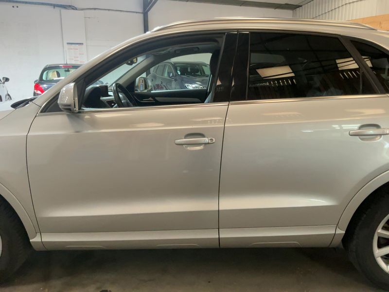 Audi Q3 2.0 TDI Ambition Luxe — zdjęcie 4