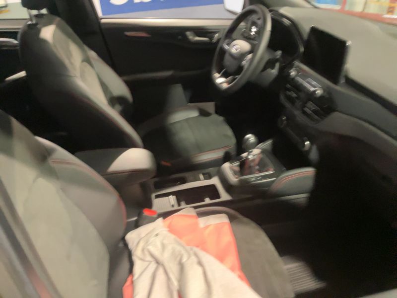 Ford Kuga 1.5 EcoBoost ST-Line X 2021 – снимка 16