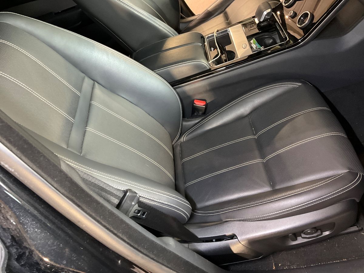 Land Rover 2021 — photo 34