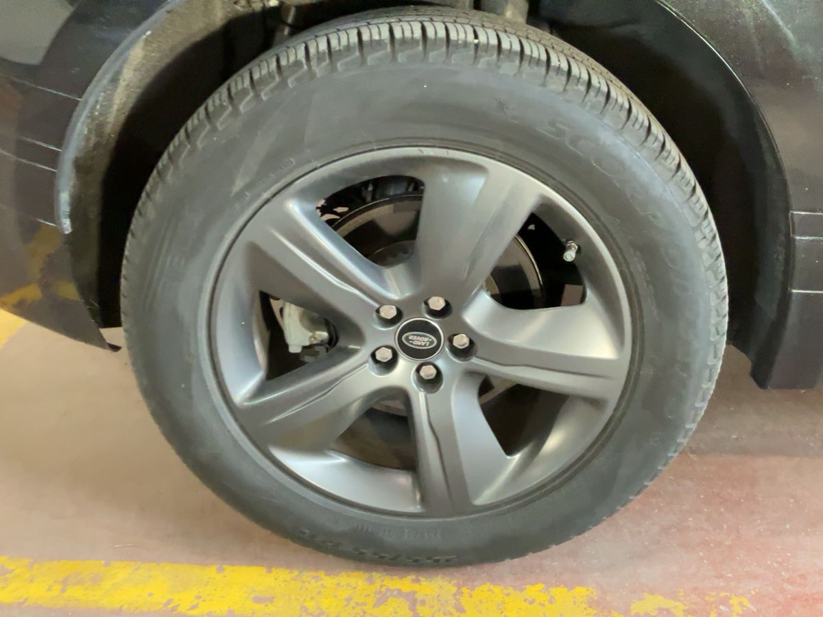 Land Rover 2021 — photo 10
