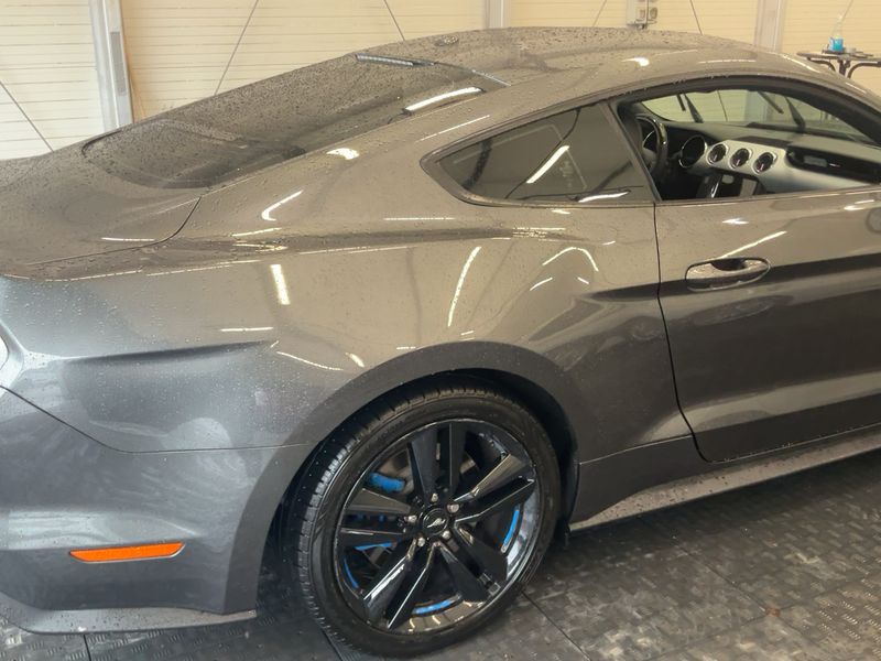 Ford Mustang 2.3 EcoBoost Basis — zdjęcie 6