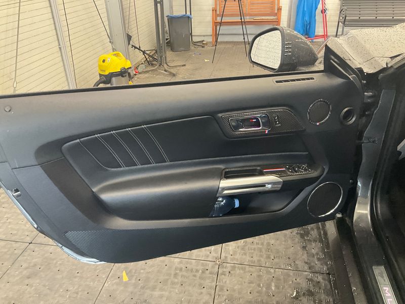 Ford Mustang 2.3 EcoBoost Basis 2017 – снимка 24