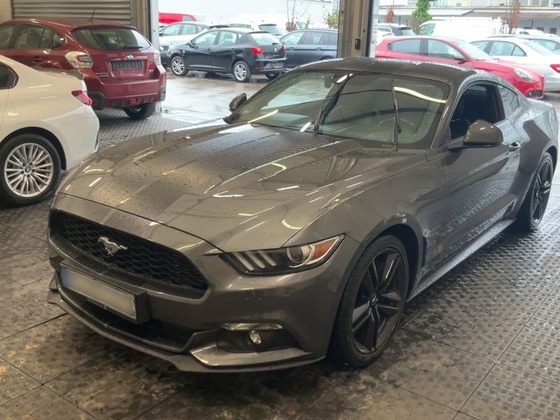 Ford Mustang 2.3 EcoBoost Basis
