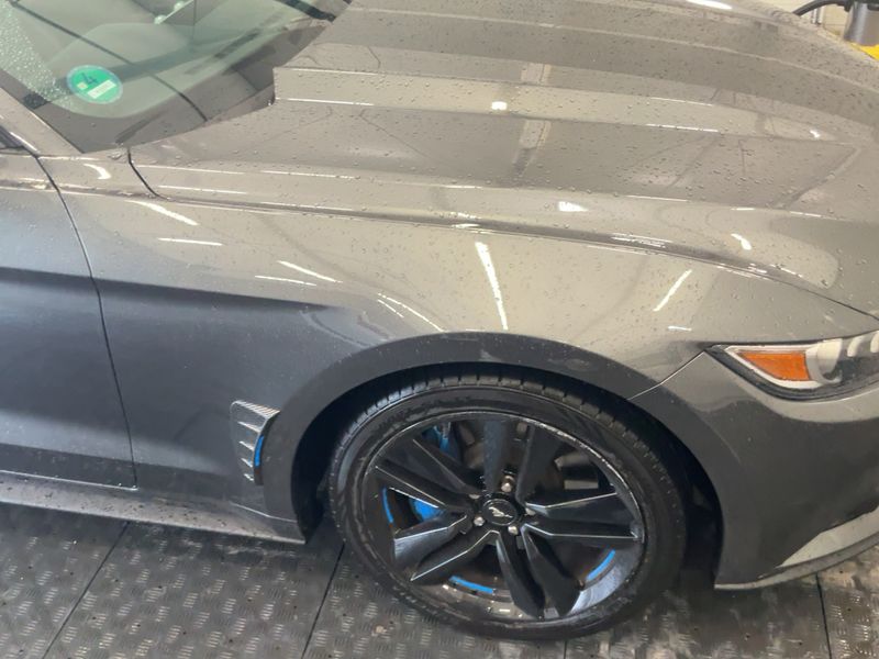 Ford Mustang 2.3 EcoBoost Basis — zdjęcie 8