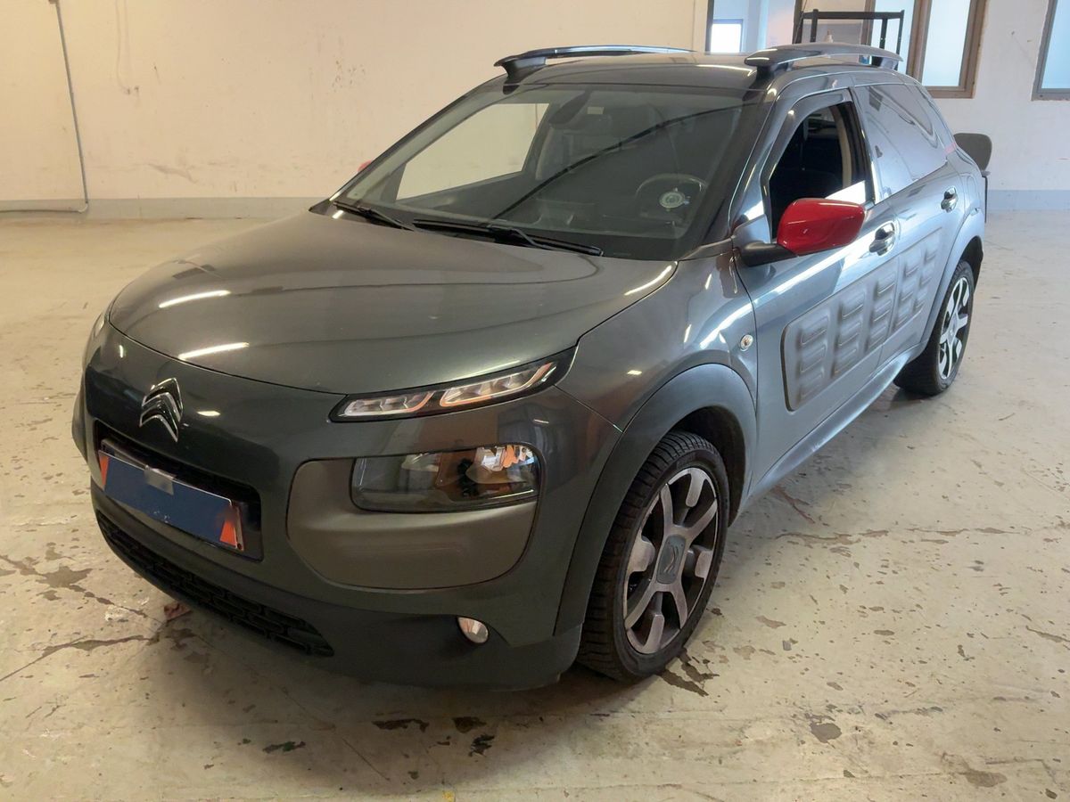 Citroen C4 2017 — photo 1