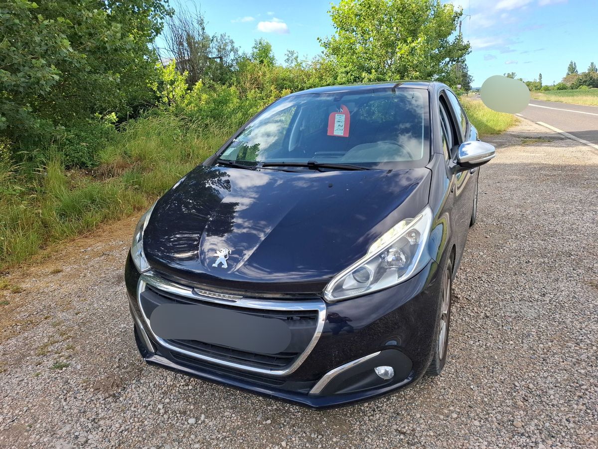 Peugeot 208 2016
