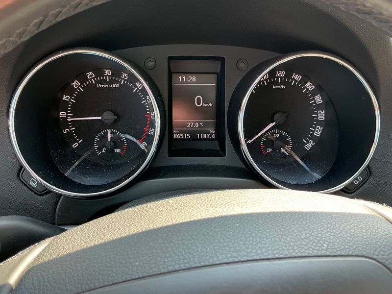 Skoda Yeti 2.0 TDI Ambition Plus Edition 2013 – снимка 19