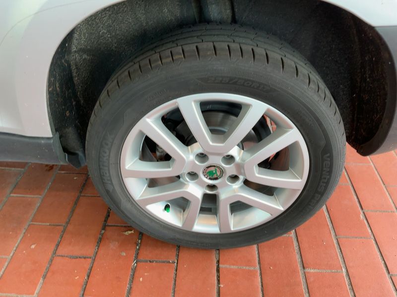 Skoda Yeti 2.0 TDI Ambition Plus Edition 2013 – снимка 5