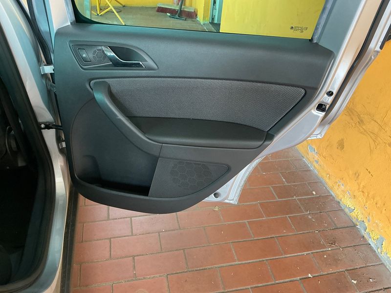 Skoda Yeti 2.0 TDI Ambition Plus Edition 2013 – снимка 32