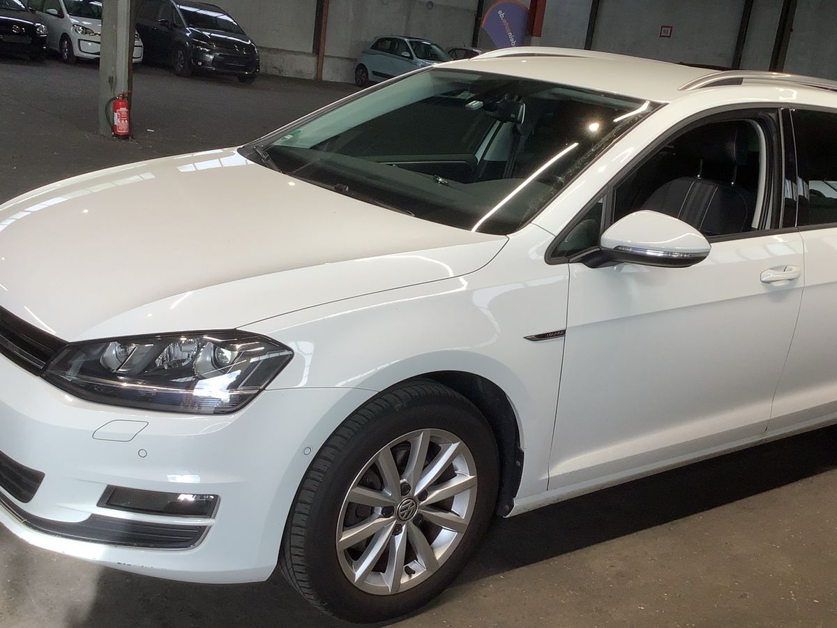 Volkswagen Golf VII 1.6 TDI Lounge BlueMotion Tech