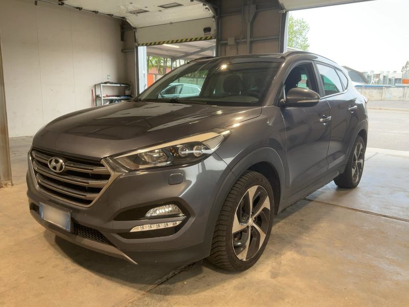 Hyundai Tucson 2.0 CRDi Xpossible 4WD — zdjęcie 2