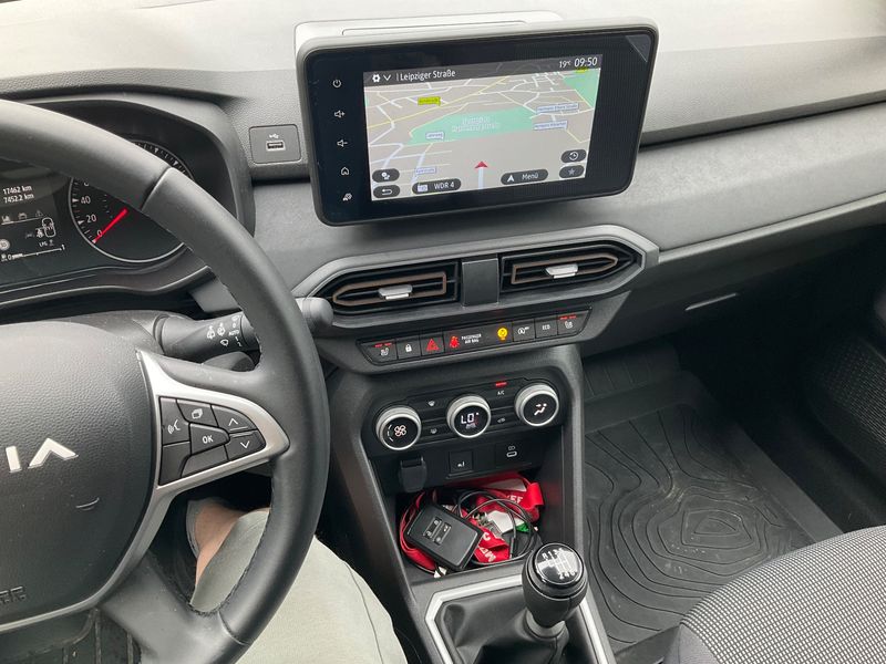 Dacia Sandero 1.0 TCe LPG Stepway Extreme+ 2025 – снимка 17