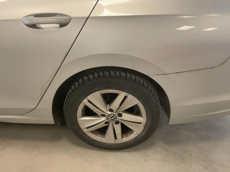 Volkswagen Golf VIII 2.0 TDI Life 2021 – снимка 5
