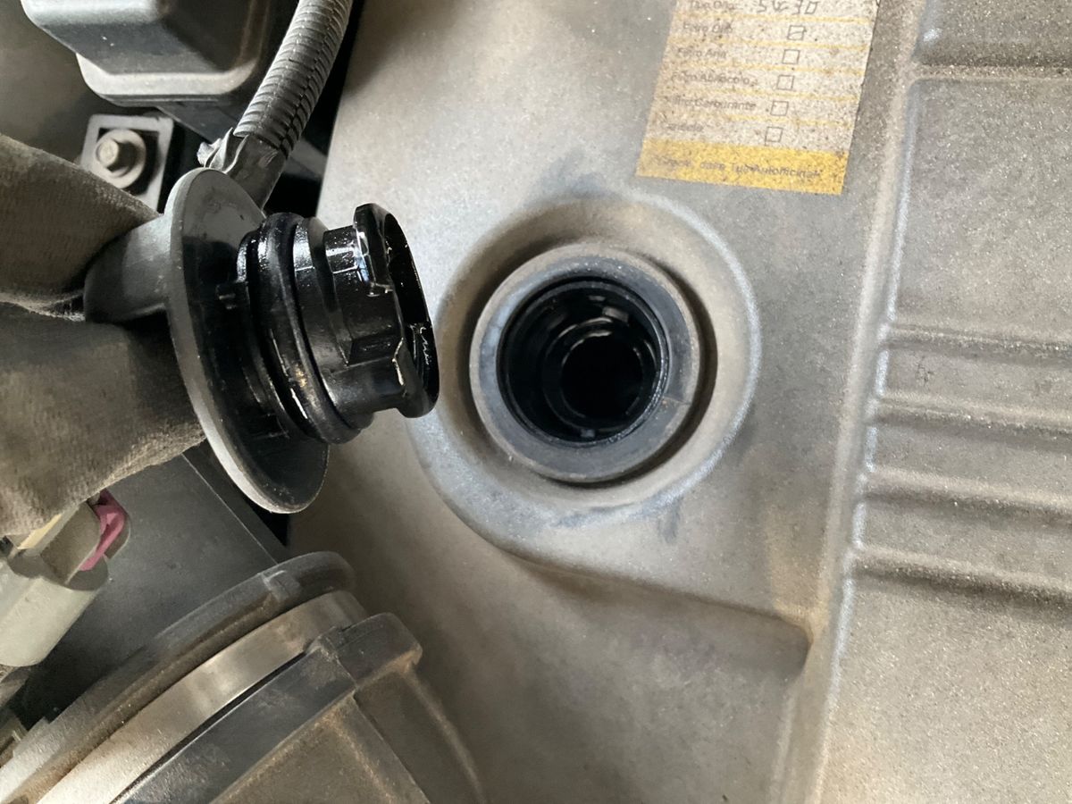 Opel Antara 2012 — photo 11