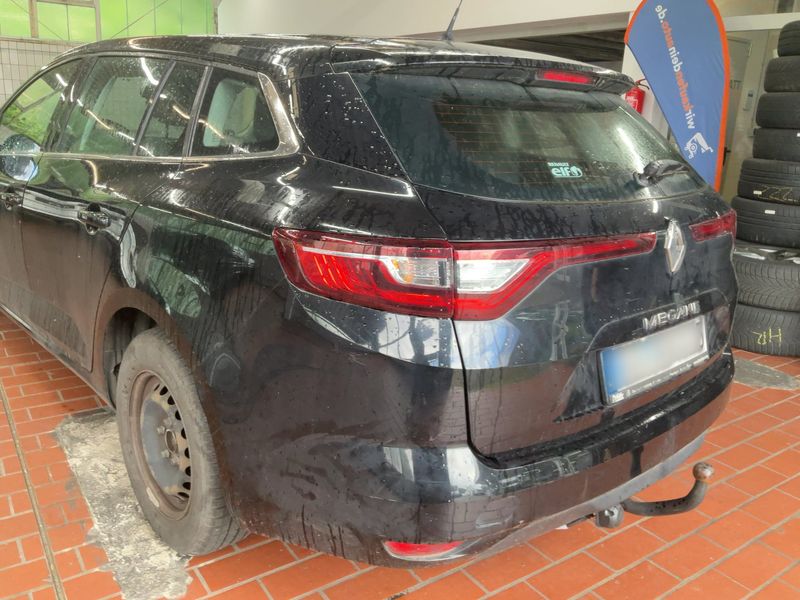 Renault Megane 1.3 TCe Life — zdjęcie 3