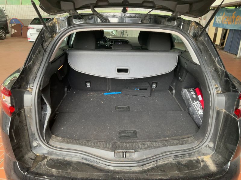 Renault Megane 1.3 TCe Life — zdjęcie 10