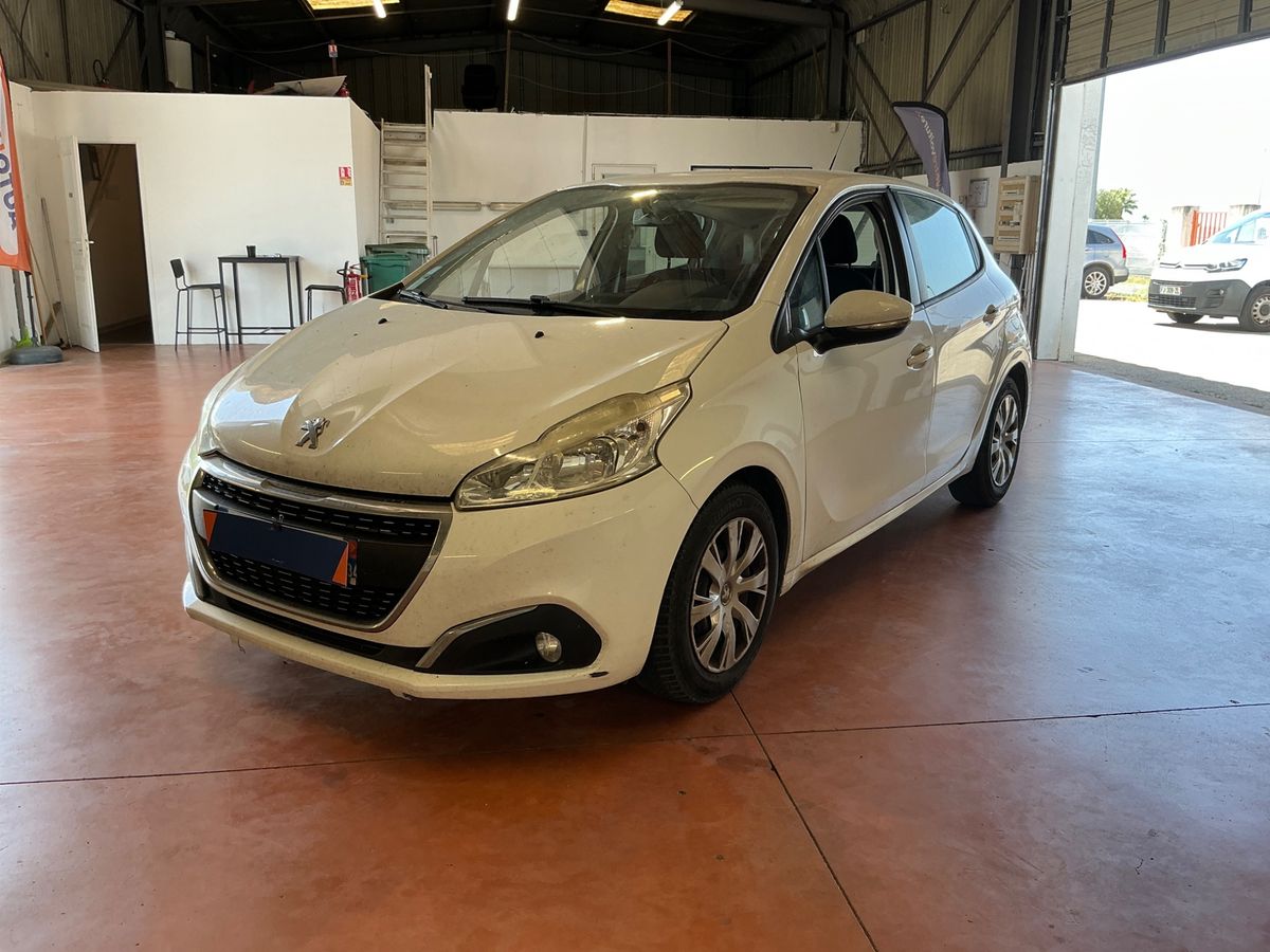 Peugeot 208 2016