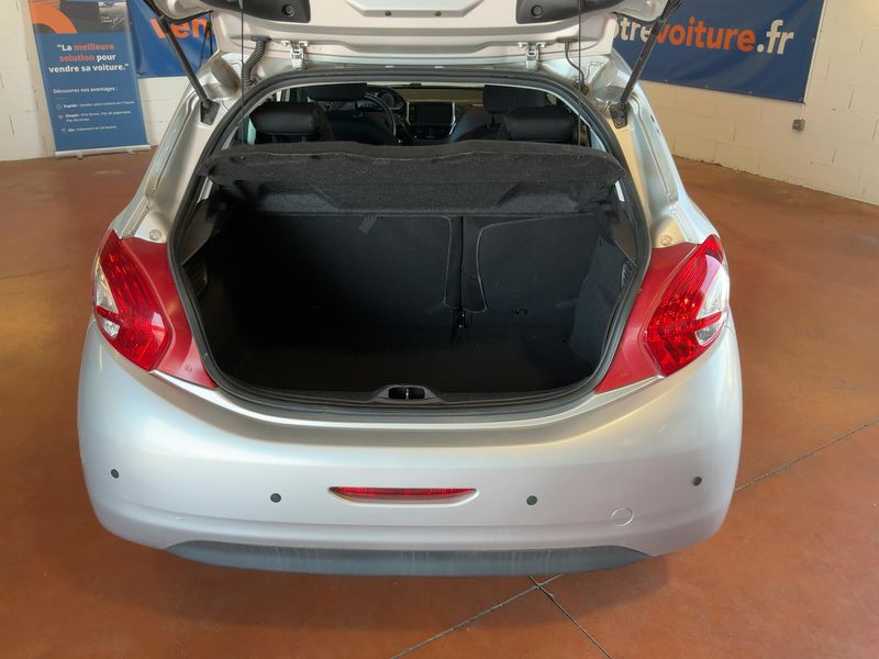 Peugeot 208 1.2 VTi Active — zdjęcie 10