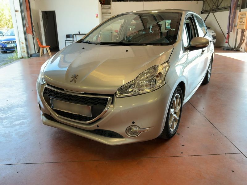 Peugeot 208 1.2 VTi Active