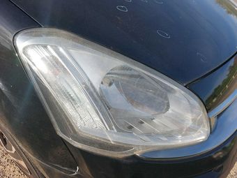 Headlight right