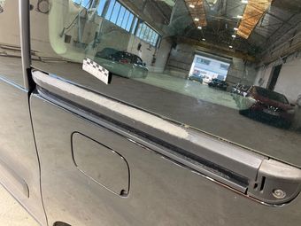 Rear side window