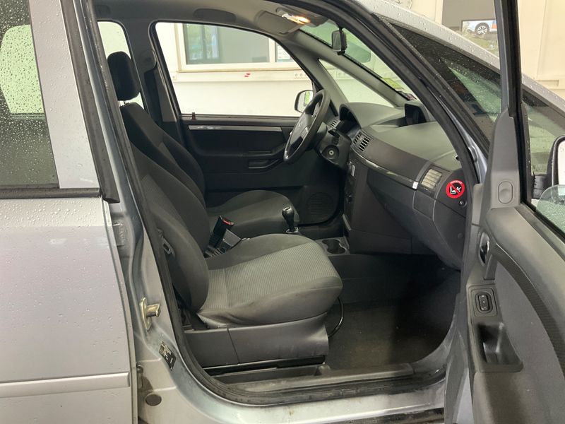 Opel Meriva 1.6 Edition — zdjęcie 3