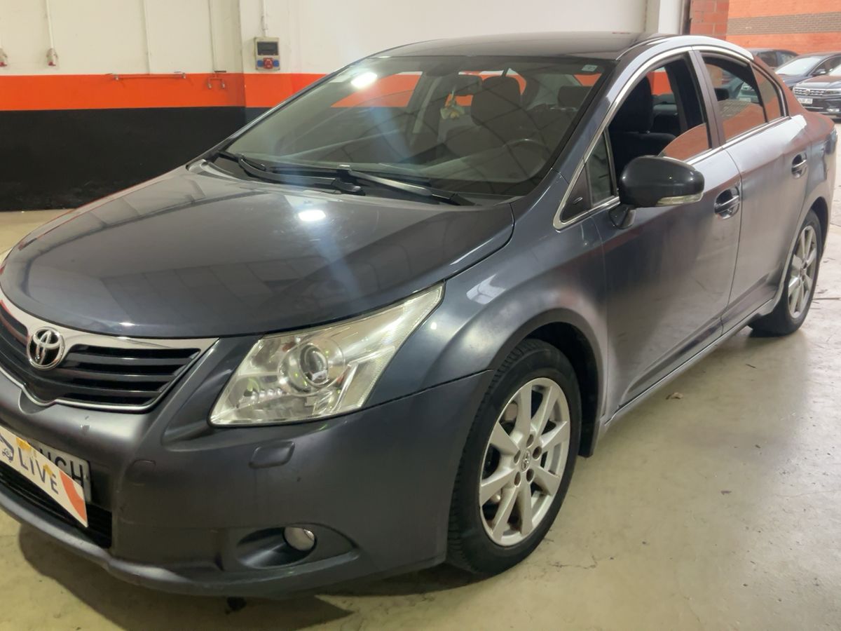 Toyota Avensis 1.8 Advance